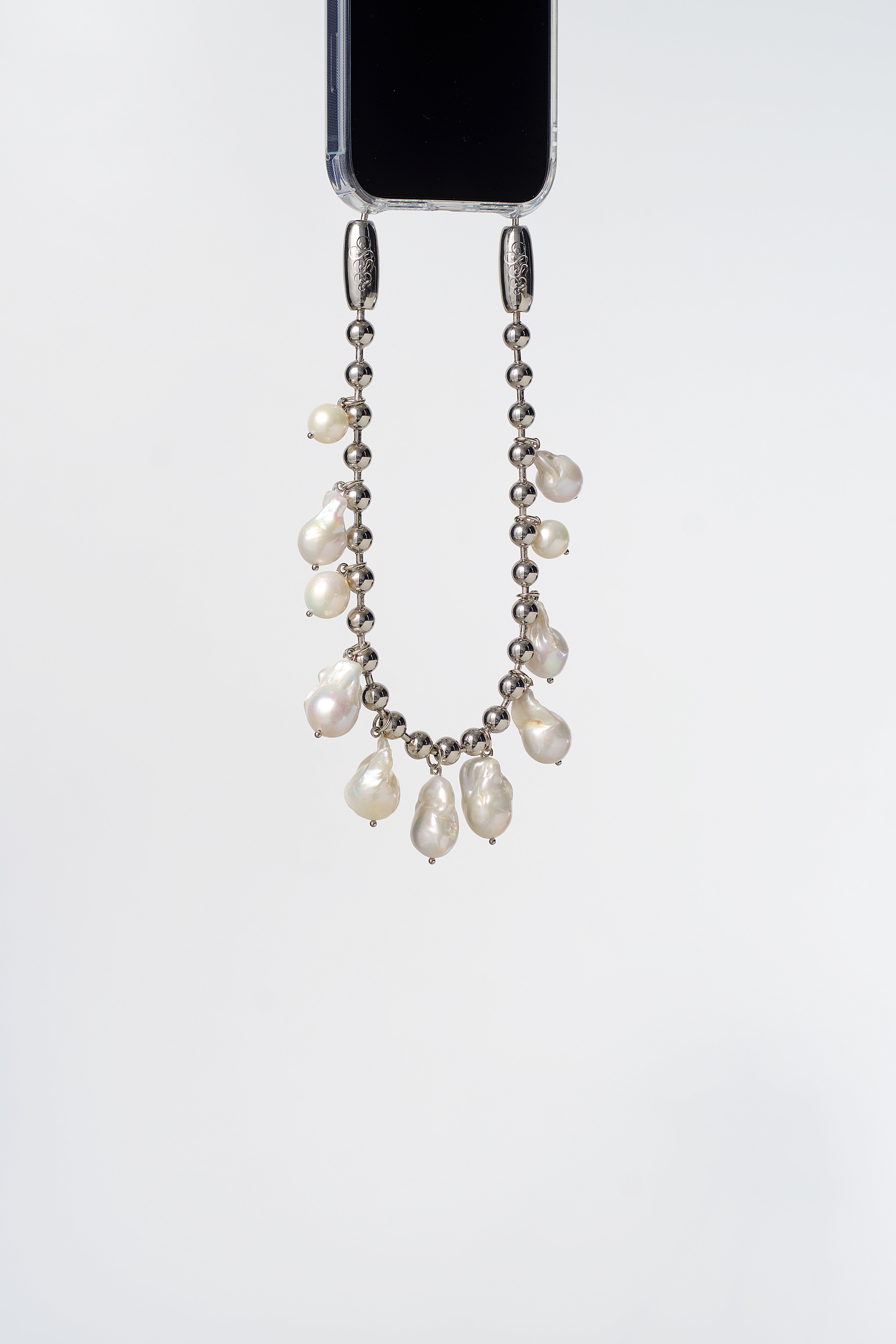 Baroque Pearl Ballchain Wristlet