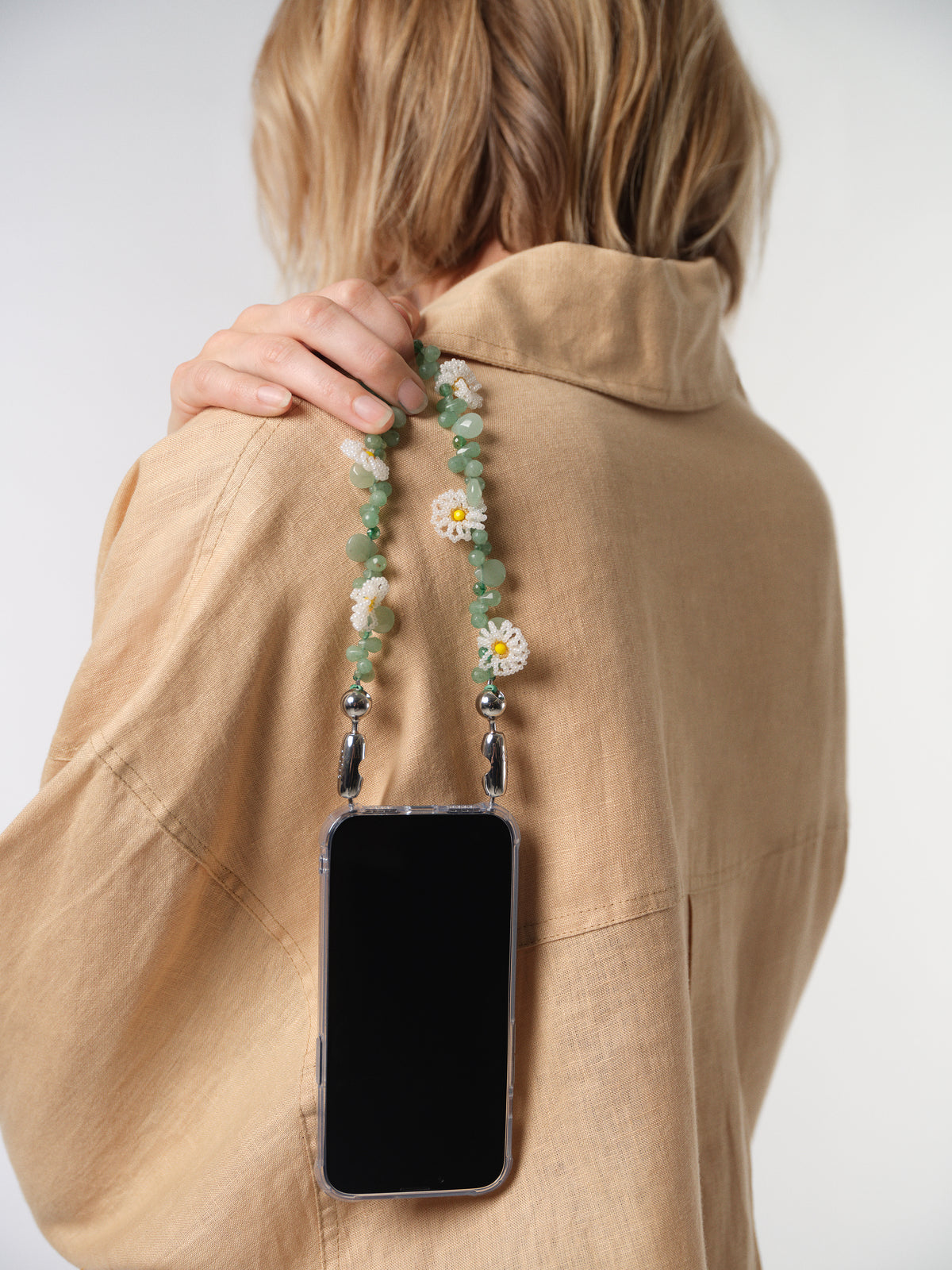Daisy Gemstone Wristlet