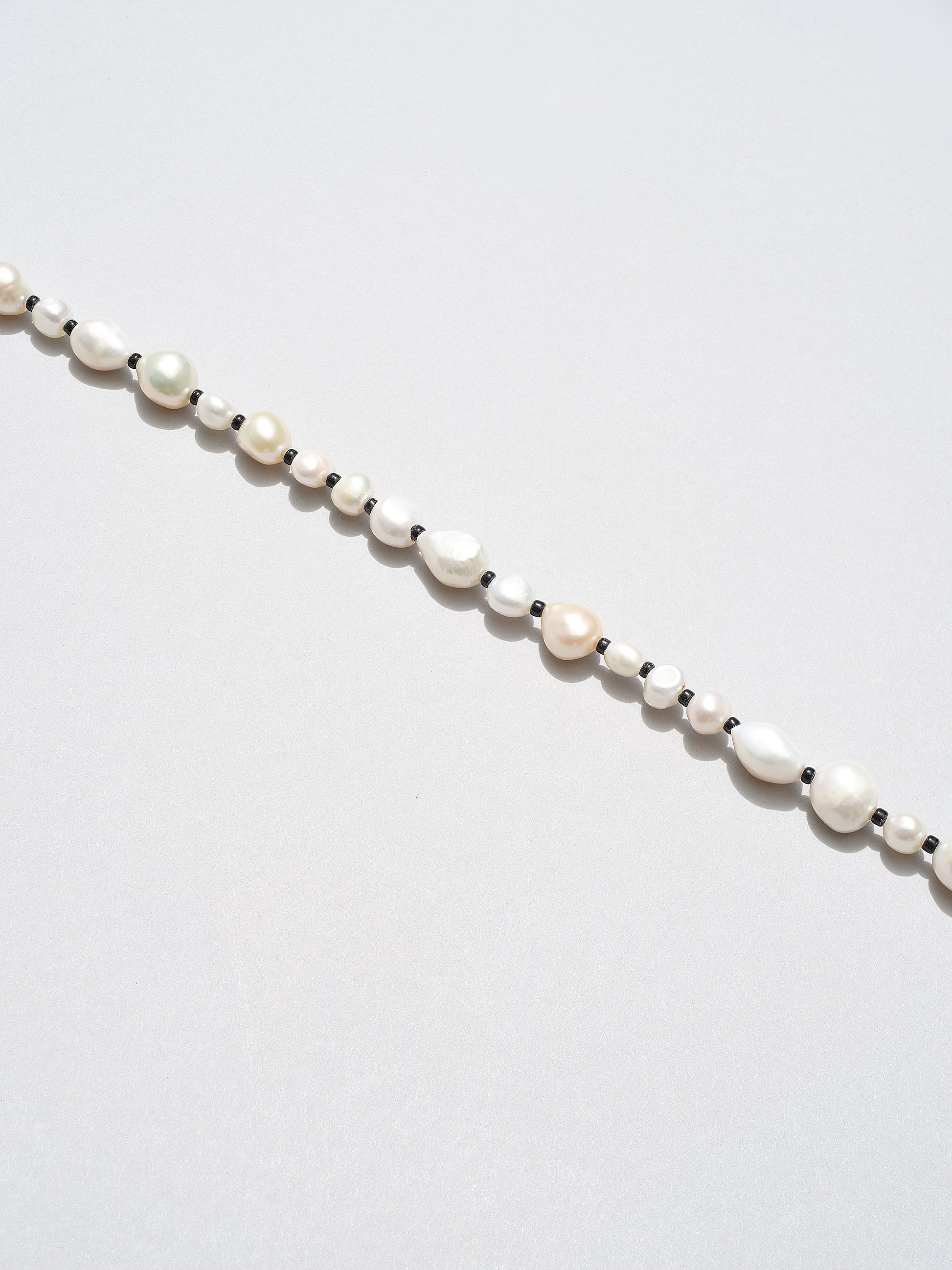 pearl / black