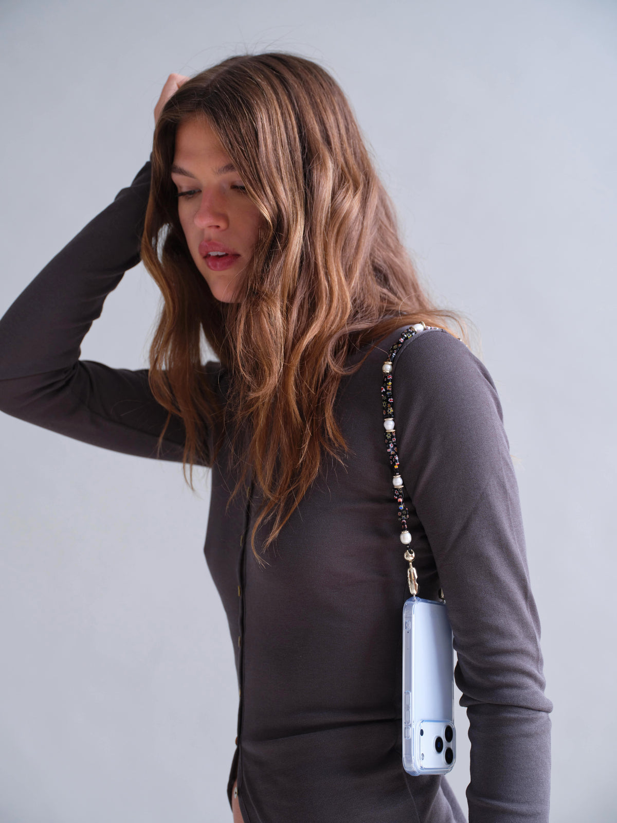 Veneto + Pearl Shoulder Length