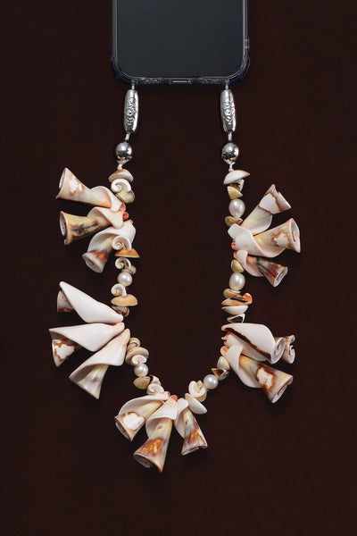 Fluted Shell + Pearl Wristlet – OSSA NEW YORK