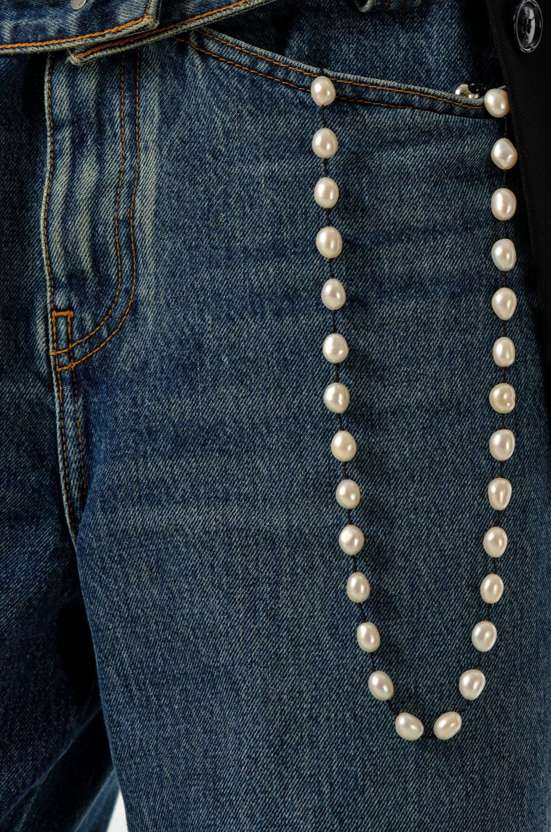 Pearl Shoulder Length