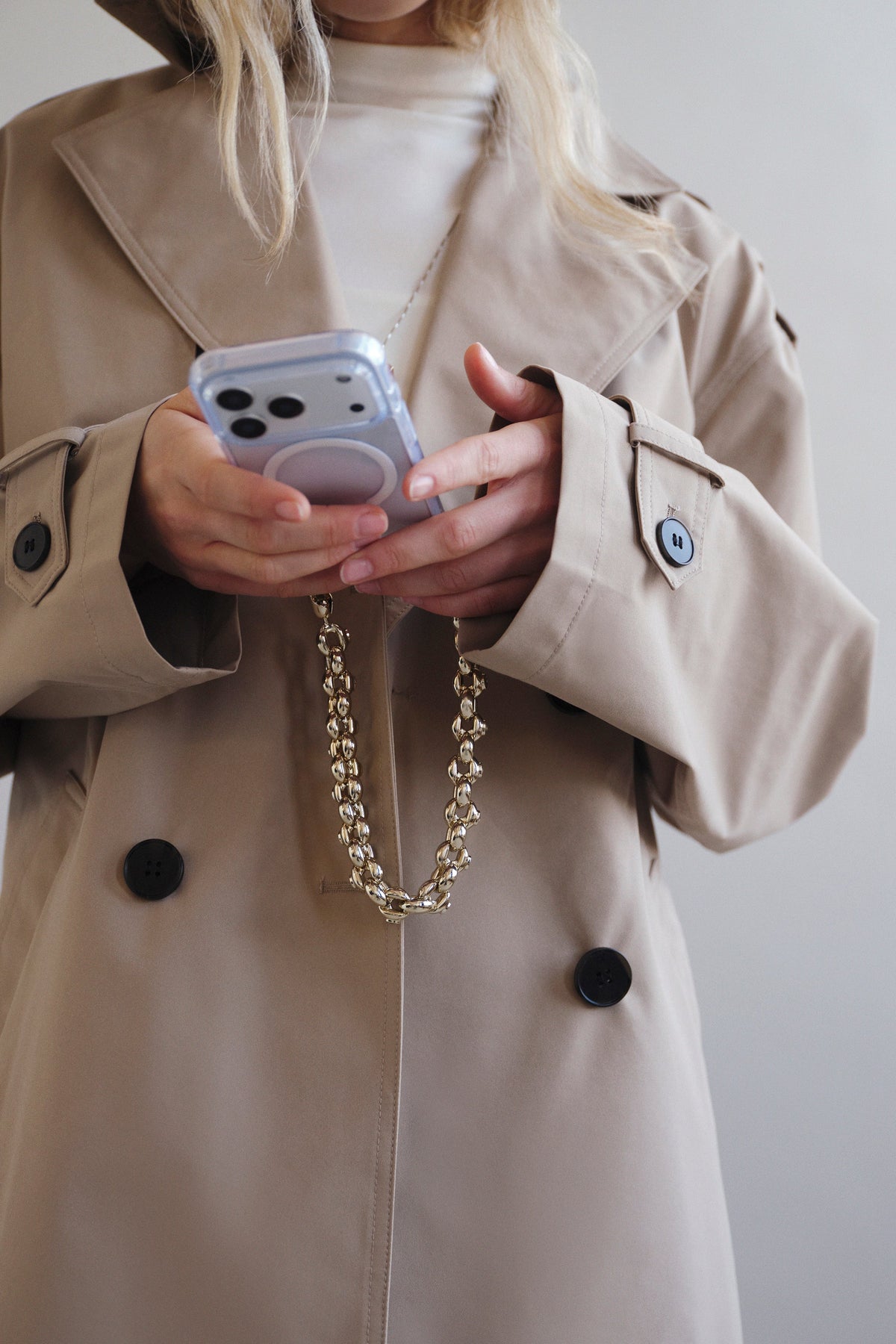 Bubble Chain Wristlet